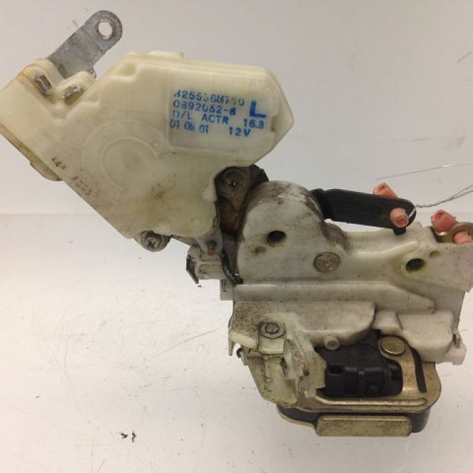 Serrure porte arg occasion NISSAN ALMERA TINO Phase 1 07-2000->04-2003 2.2 VDI 82503BM760 1