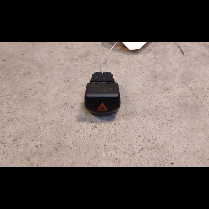 Bouton de warning occasion NISSAN MICRA III Phase 3 11-2007->11-2010 1.2i 65ch 25290BC60A 1