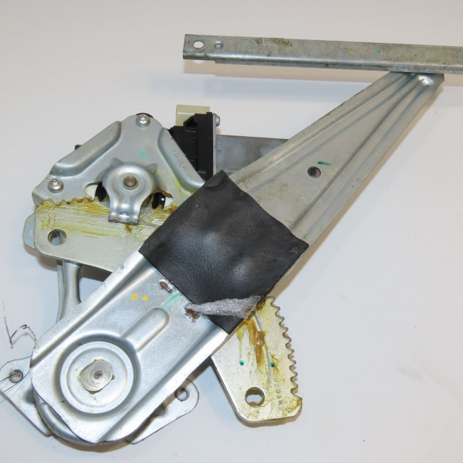 Mecanisme+moteur leve-glace ard occasion NISSAN NOTE II Phase 1 09-2013->... 1.5DCI 90ch 827203VV0A 2