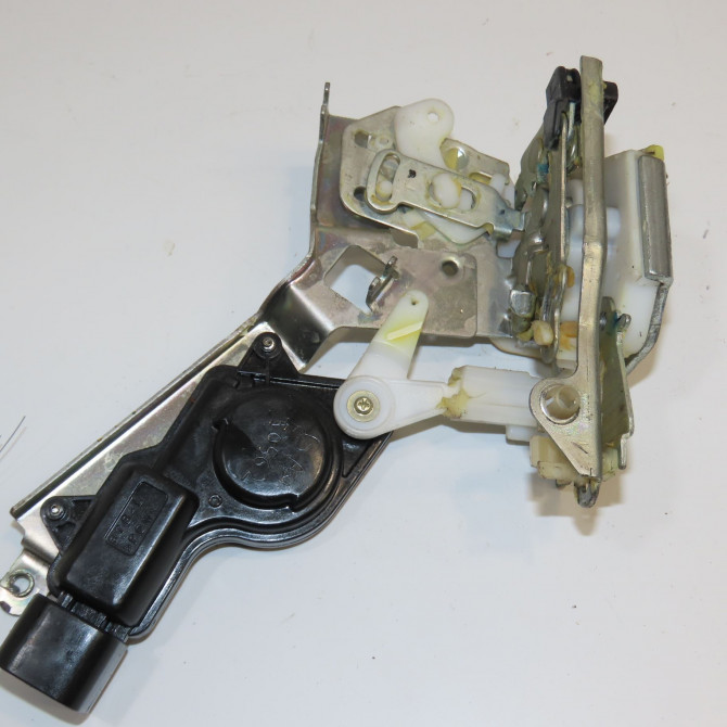 Serrure porte arg occasion NISSAN PIXO Phase 1 05-2009->... 1.0i 12v 68ch 825034A01A 2