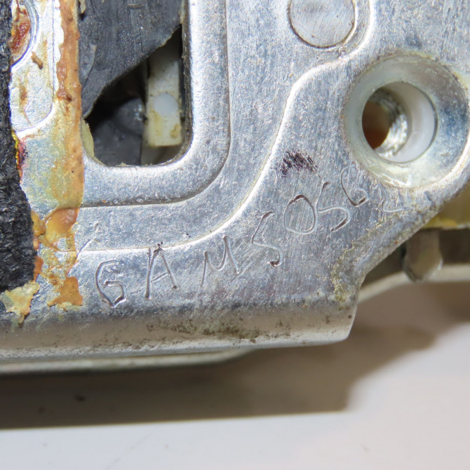 Serrure porte arg occasion NISSAN PIXO Phase 1 05-2009->... 1.0i 12v 68ch 825034A01A 5