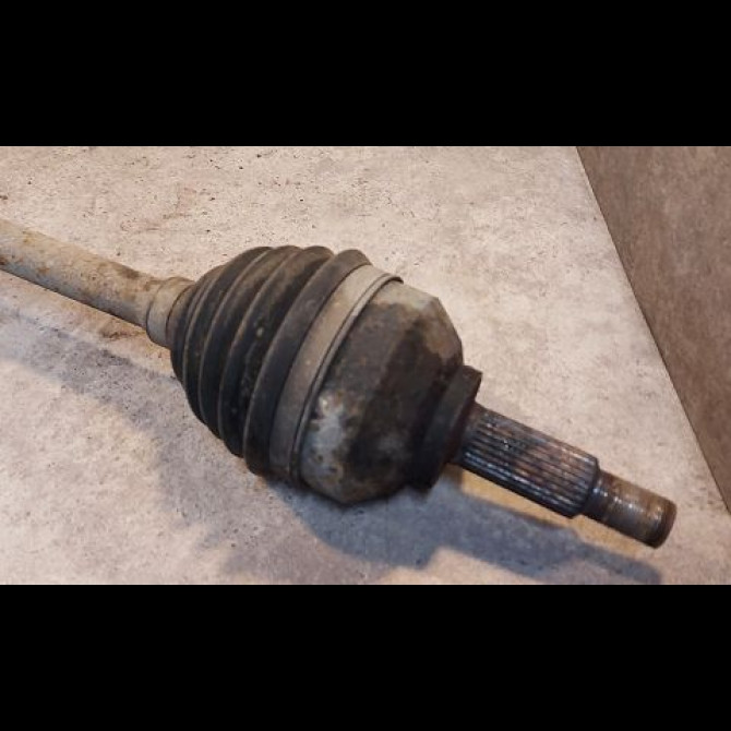 Transmission avant droite occasion RENAULT TRAFIC II Phase 2 08-2006->... 2.0 DCI 115ch 8200452268 2