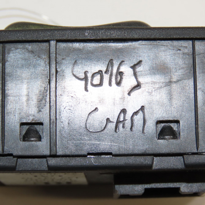 Commande lève-glace porte avant gauche occasion OPEL COMBO -CORSA- II 3