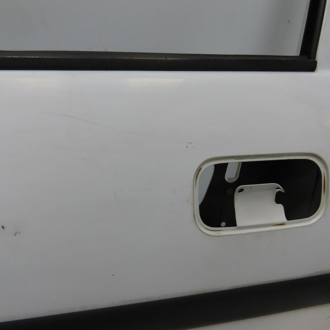 Porte avant gauche occasion OPEL CORSA II Phase 2 04-1997->10-2000 1.7 D 60ch 90535123 4