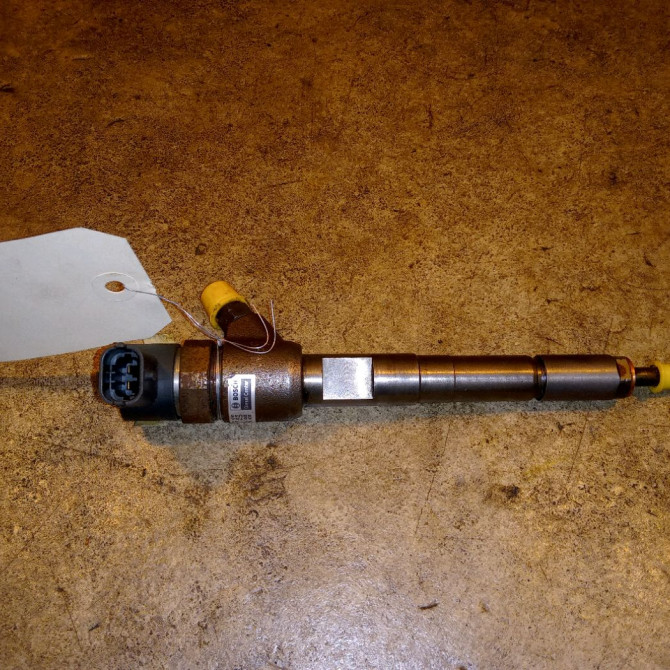 Injecteur occasion OPEL TIGRA II Phase 1 09-2004->... 1.3CDTI 93183910 1