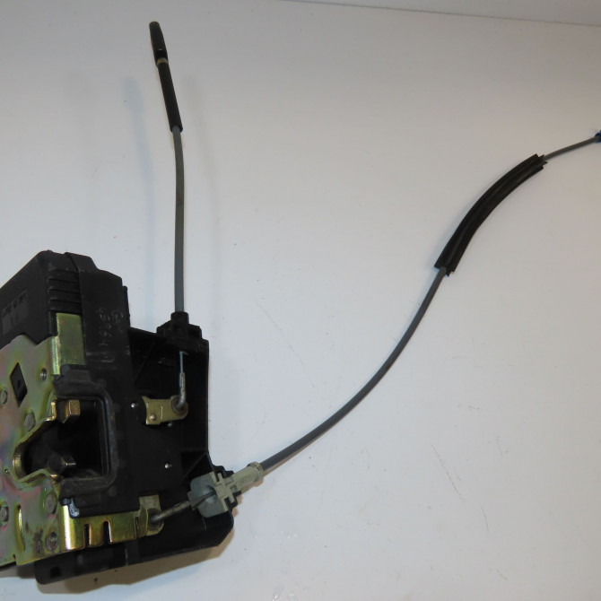 Serrure porte avg occasion OPEL ZAFIRA I Phase 1 03-1999->07-2005 2.0 DI 16v 90561151 1