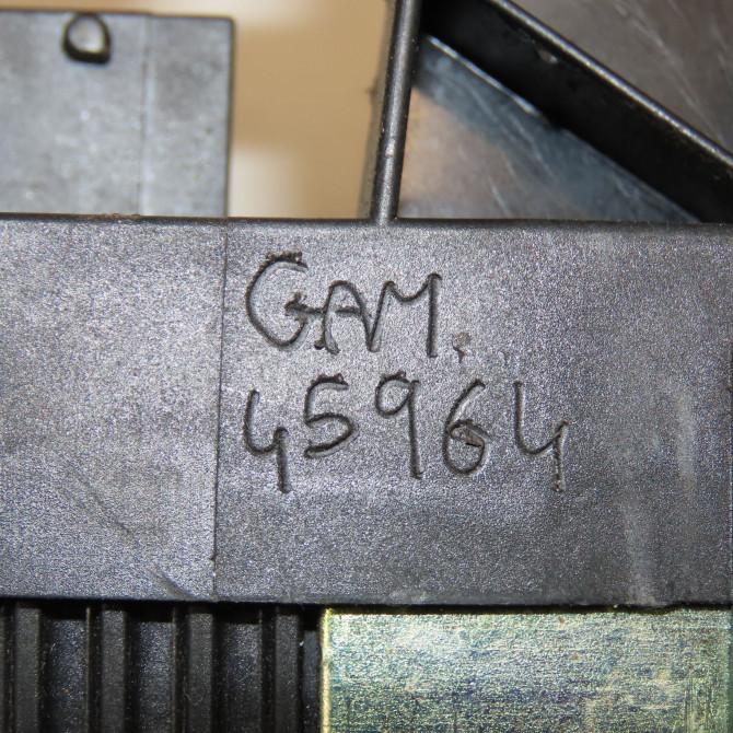 Serrure porte avg occasion OPEL ZAFIRA I Phase 1 03-1999->07-2005 2.0 DI 16v 90561151 7