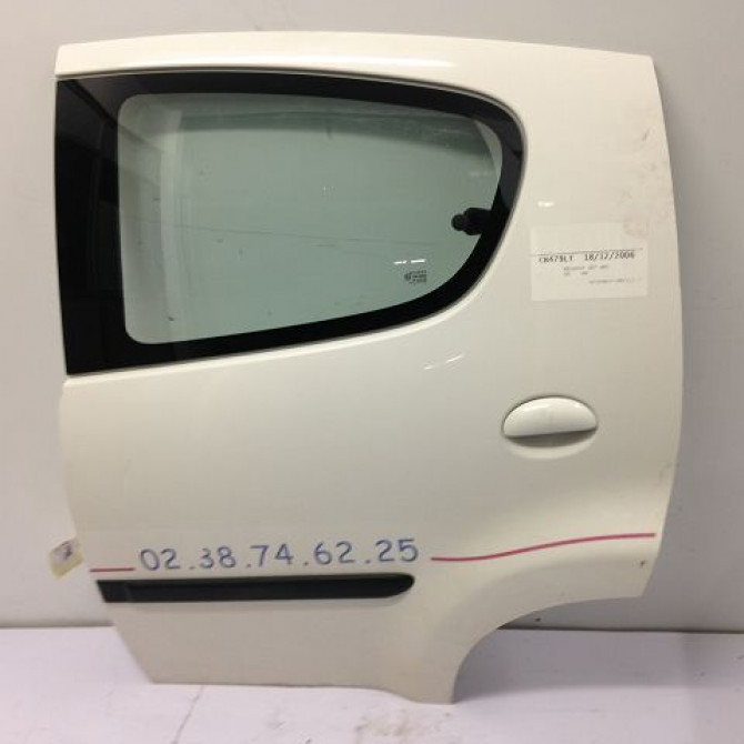 Porte arrière gauche occasion PEUGEOT 107 Phase 1 06-2005->12-2008 1.4 HDI 1612543780 1