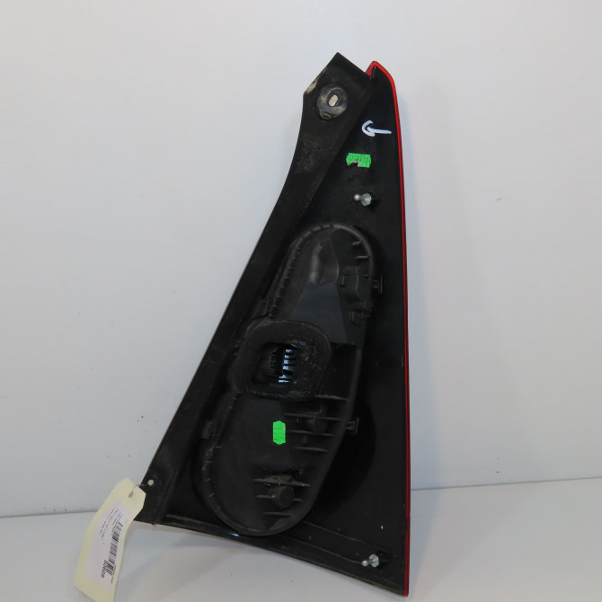 Feu arrière gauche occasion PEUGEOT 107 Phase 3 01-2012->06-2014 1.0 68ch 1607990580 2