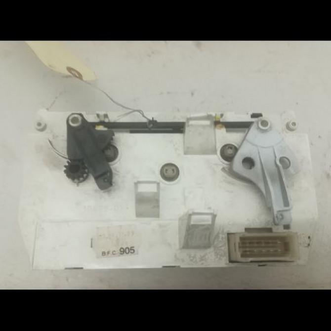 Commande de chauffage occasion PEUGEOT 206 Phase 1 09-1998->03-2009 1.9 D 2