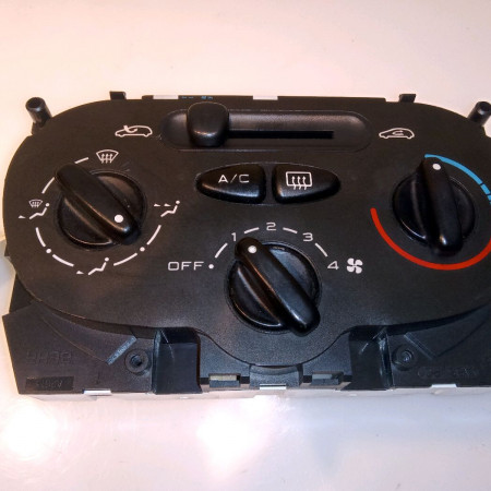 Commande de chauffage occasion PEUGEOT 206 Phase 1 09-1998->03-2009 1.4 HDI 70ch