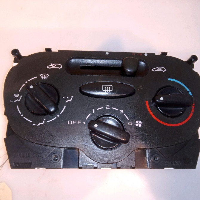 Commande de chauffage occasion PEUGEOT 206 Phase 1 09-1998->03-2009 1.9 D 1