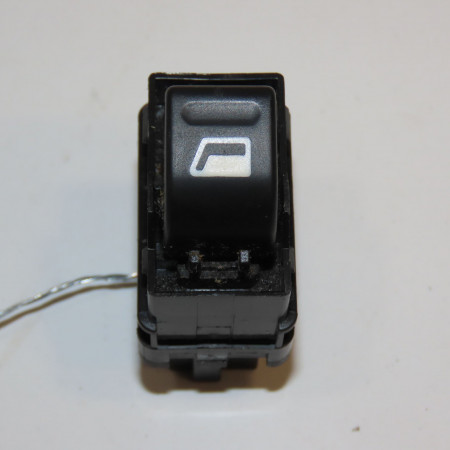 Commande leve-glace porte arrière droite occasion PEUGEOT 206 Phase 1 09-1998->03-2009 2.0 HDI