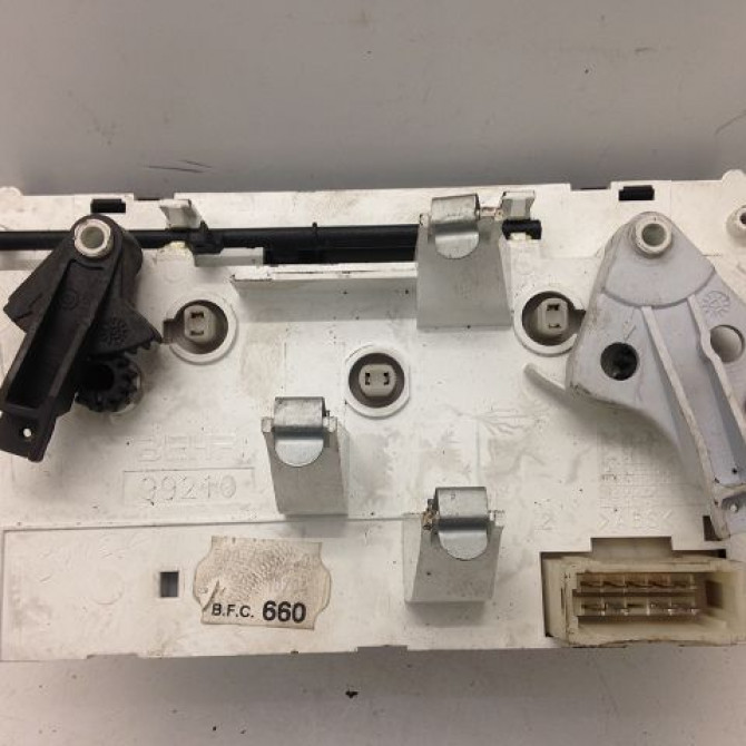 Commande de chauffage occasion PEUGEOT 206 Phase 1 09-1998->03-2009 1.1i 2