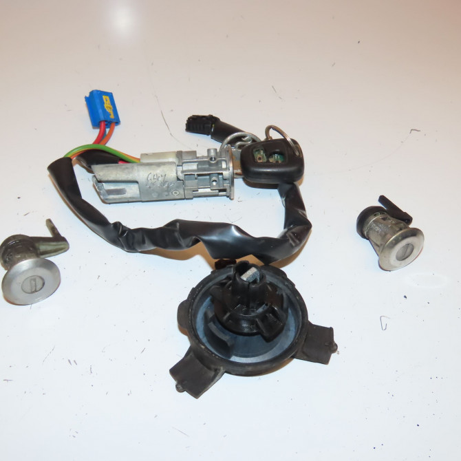 Kit serrures + antivol occasion PEUGEOT 206 Phase 2 02-2003->02-2009 1.4i 75ch 1692330580 1