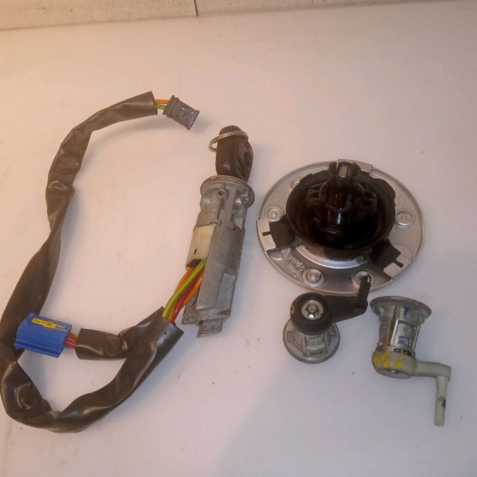 Kit serrures + antivol occasion PEUGEOT 206 + Phase 1 03-2009->05-2013 1.4 HDI 70ch 1692330580 2