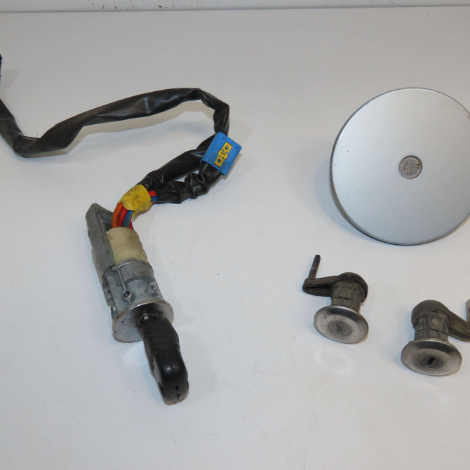 Kit serrures + antivol occasion PEUGEOT 206 206 phase 1 SW 2002-06-01->2006-12-31 1.4 HDI 70ch 1692330580 1