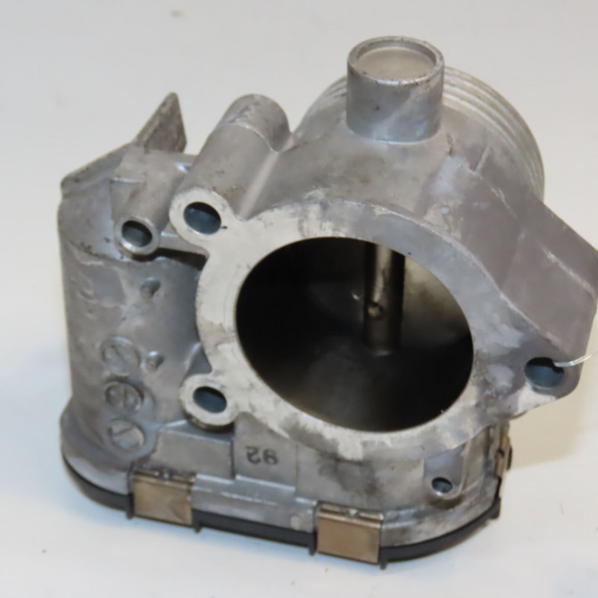 Boitier papillon occasion PEUGEOT 206 CC Phase 1 10-2000->03-2007 1.6i 109ch 163637 1