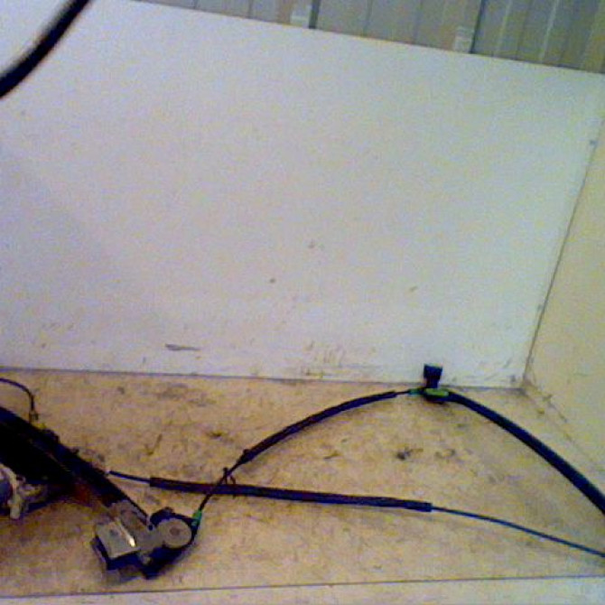 Mecanisme + moteur lève-glace avant droit occasion PEUGEOT 206 Phase 1 09-1998->03-2009 9222Y2 1