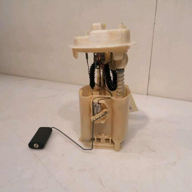 Jauge a carburant occasion PEUGEOT 206 CC Phase 1 10-2000->03-2007 2.0i 140ch 2