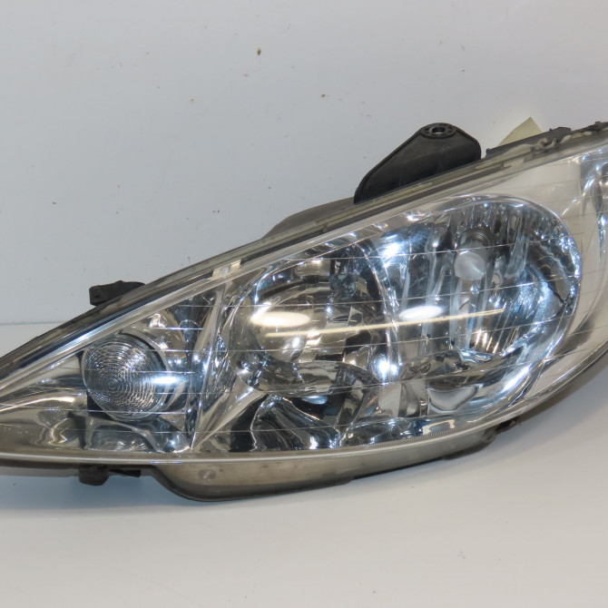 Phare gauche occasion PEUGEOT 206 CC Phase 1 10-2000->03-2007 1.6 HDi 16v FAP Sport 6208A0 1