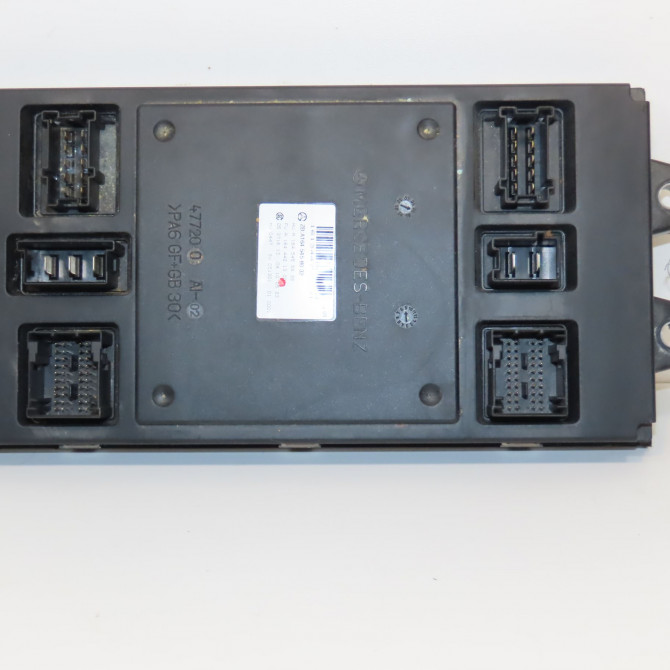 Platine fusible av occasion MERCEDES CLASSE ML II phase 1 03-2005->09-2008 1