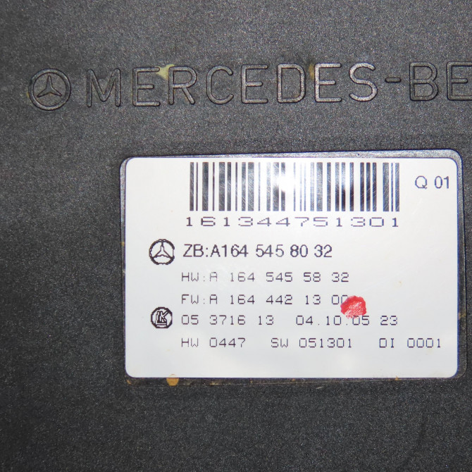 Platine fusible av occasion MERCEDES CLASSE ML II phase 1 03-2005->09-2008 4