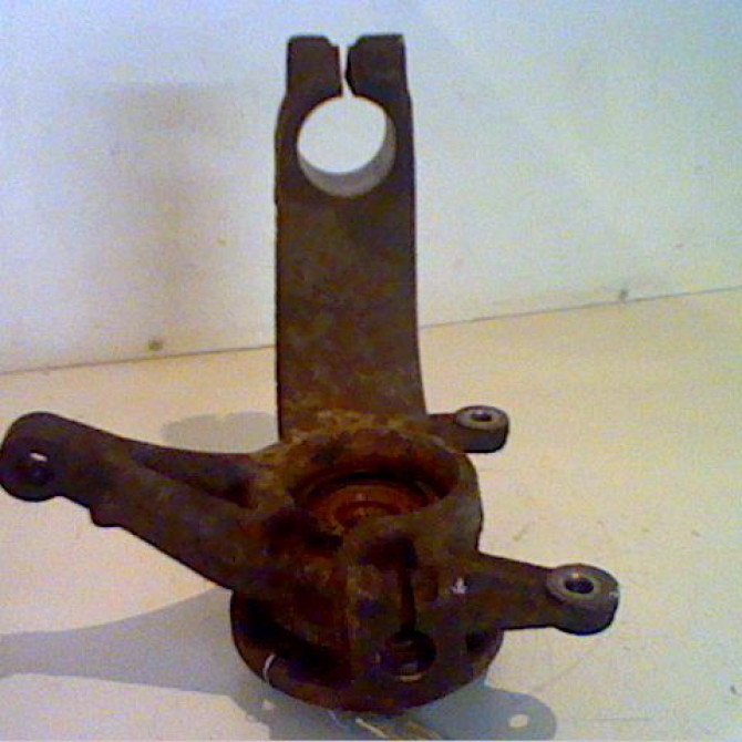 Moyeu avg occasion RENAULT MEGANE II Phase 1 09-2003->12-2005 402102977R 2