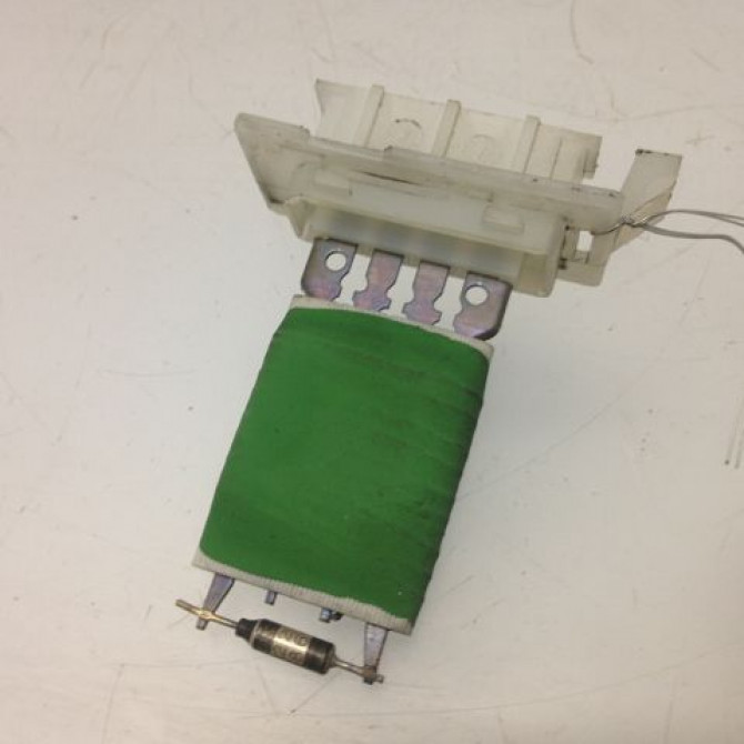 Resistance de chauffage occasion PEUGEOT 207 Phase 1 04-2006->06-2013 1.4 HDI 6441V8 1