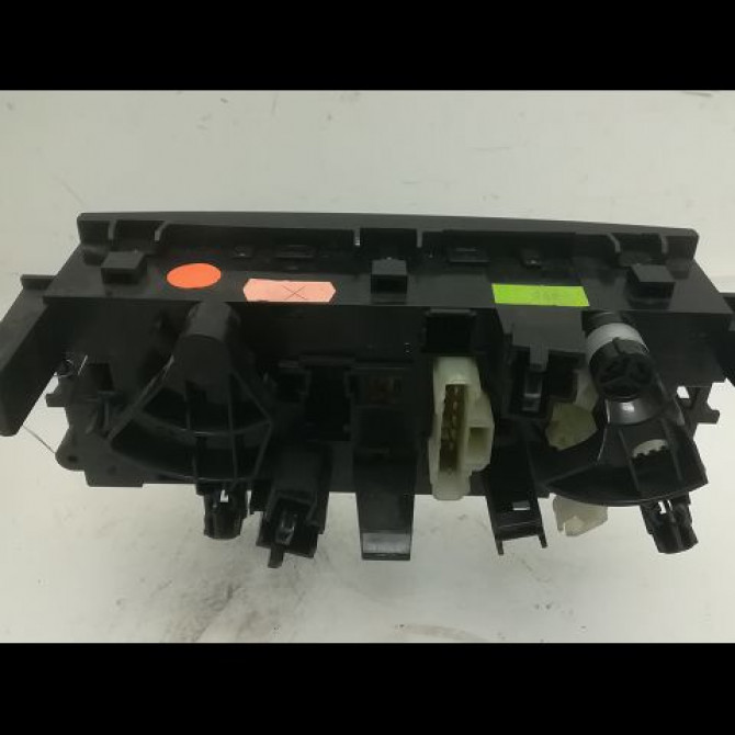 Commande de chauffage occasion PEUGEOT 207 Phase 1 04-2006->06-2013 1.6 HDI 16v 110ch 6451TL 2