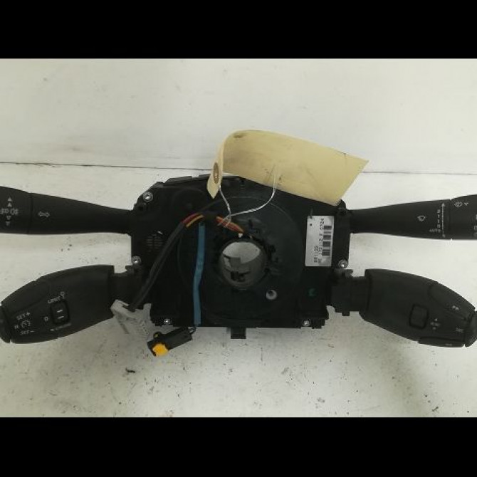 Bloc commodos occasion PEUGEOT 207 Phase 1 04-2006->06-2013 1.6 HDI 8v 92ch 6242YL 1