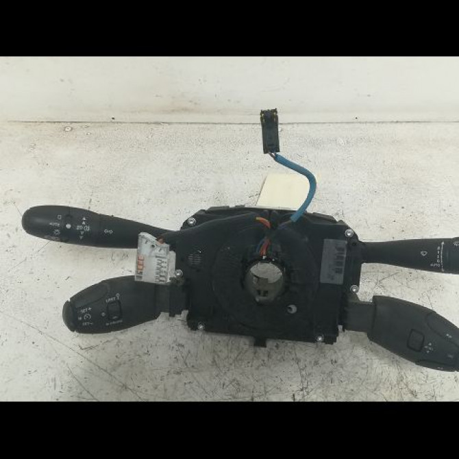 Bloc commodos occasion PEUGEOT 207 Phase 1 04-2006->06-2013 1.4 HDI 70ch 6242YL 1