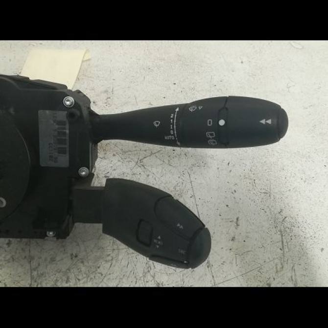 Bloc commodos occasion PEUGEOT 207 Phase 1 04-2006->06-2013 1.4 HDI 70ch 6242YL 2