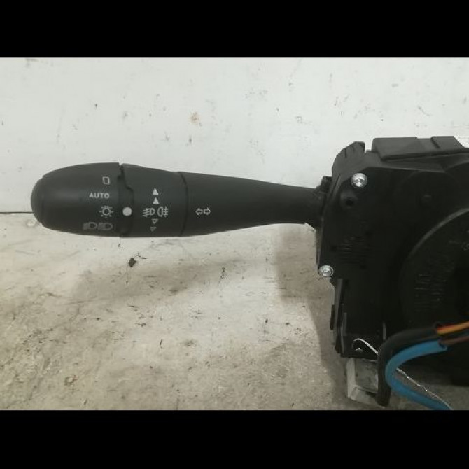 Bloc commodos occasion PEUGEOT 207 Phase 1 04-2006->06-2013 1.4 VTI 16v 95ch 6242YL 3