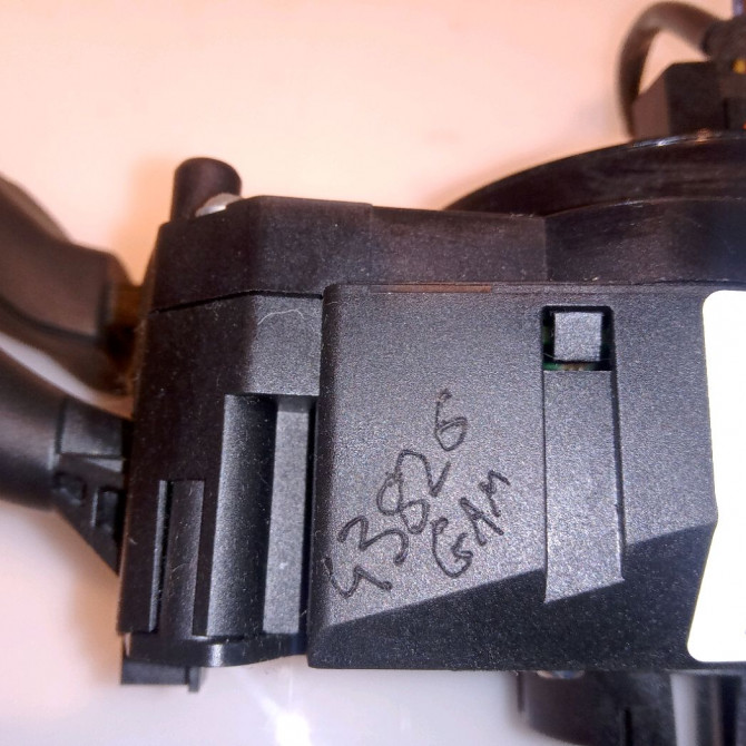 Bloc commodos occasion PEUGEOT 207 Phase 1 04-2006->06-2013 1.4 HDI 70ch 6242YL 4