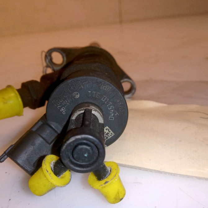 Injecteur occasion CITROEN C3 PICASSO Phase 1 02-2009->08-2012 1.6 HDi 16v 90ch 1609850980 4