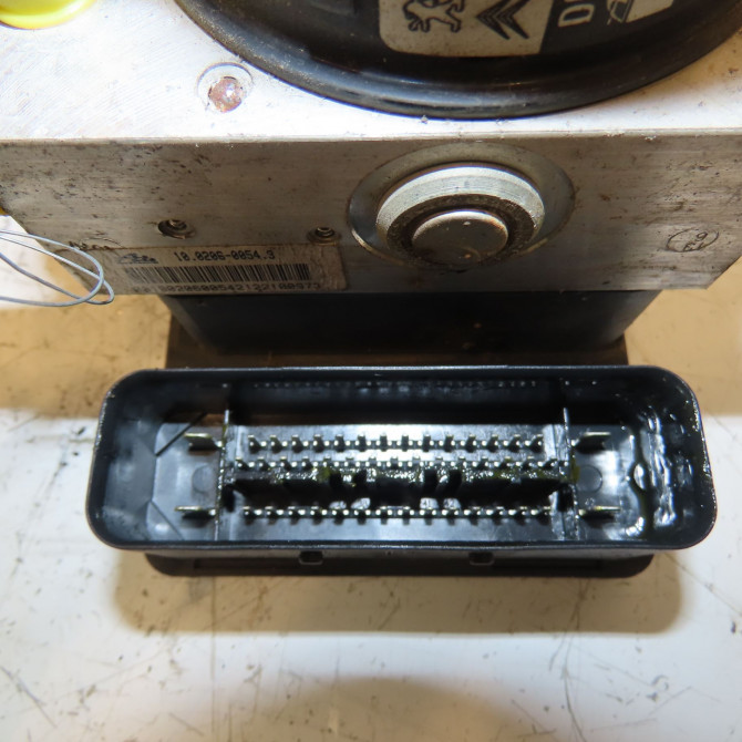 Unité hydraulique ABS occasion PEUGEOT 207 Phase 1 04-2006->06-2013 1.4 VTI 16v 95ch 4541CY 4