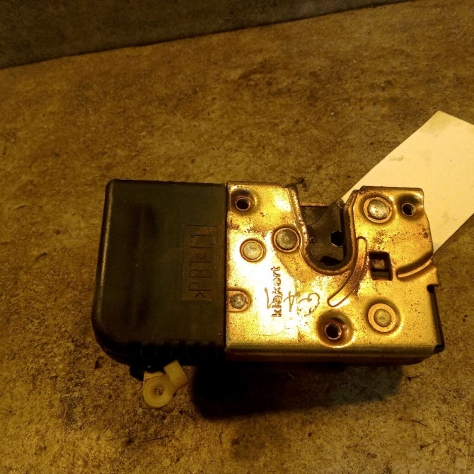 Serrure porte avg occasion PEUGEOT 306 Phase 1 09-1994->03-1997 1.4i 75ch 9135H2 2