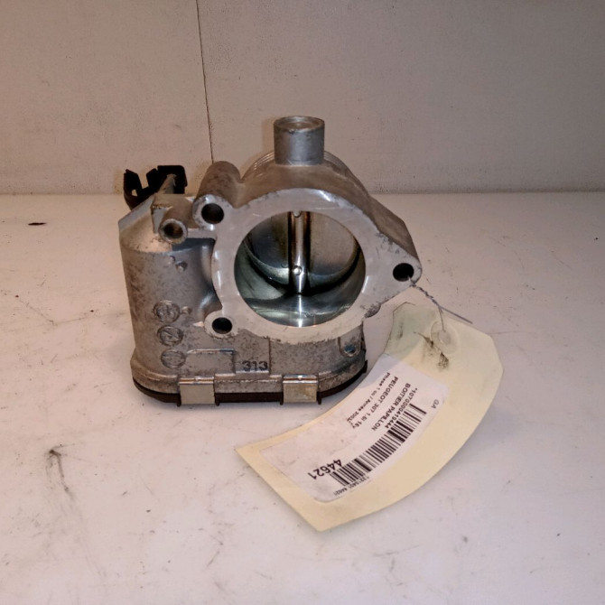 Boitier papillon occasion PEUGEOT 307 Phase 1 04-2001->06-2005 1.6i 16v 1635Q9 1