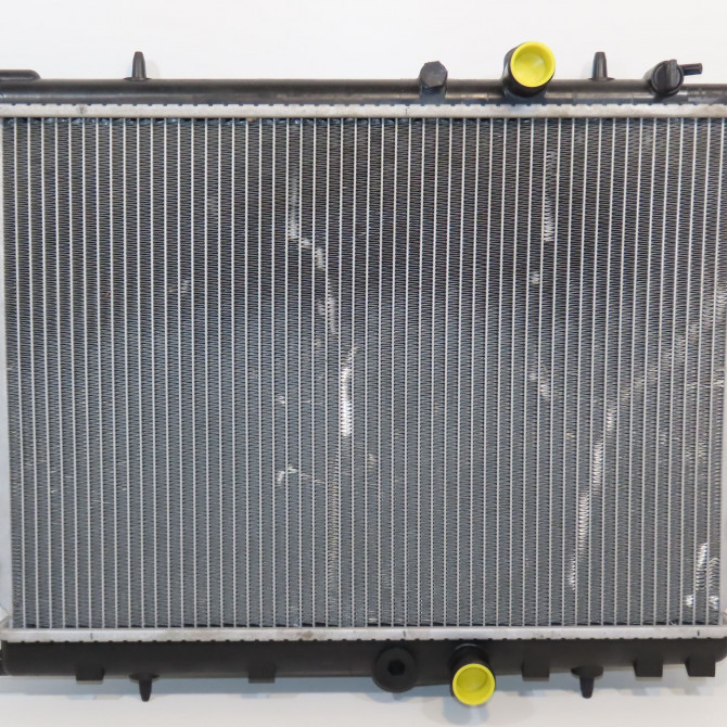 Radiateur occasion PEUGEOT 307 Phase 1 04-2001->06-2005 1.6i 16v 1330Y6 2