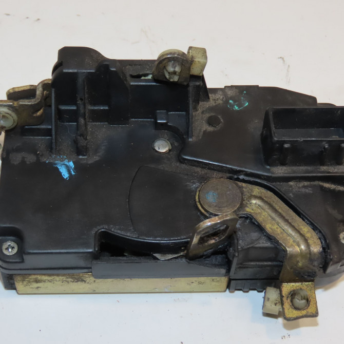 Serrure porte avg occasion PEUGEOT 306 Phase 1 09-1994->03-1997 1.9 D 9135H2 2