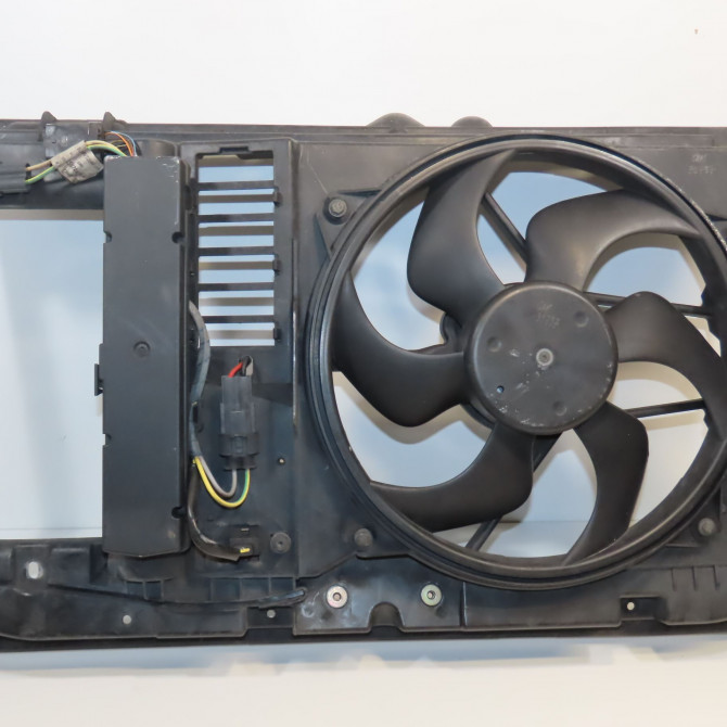 Ventilateur de refroidissement occasion PEUGEOT 307 Phase 1 04-2001->06-2005 1.6i 16v 2