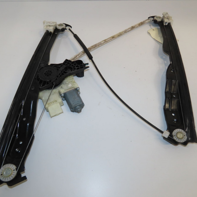 Mecanisme+moteur leve-glace avg occasion PEUGEOT 308 II 308 II Phase 1 2013-06-01->2017-08-31 1.6 HDI 92ch 1