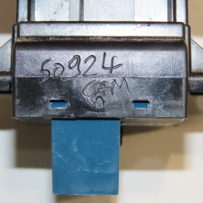 Interrupteur commande de frein a main occasion 4