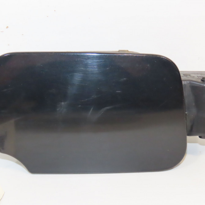 Volet de trappe carburant occasion PEUGEOT 407 Phase 1 04-2004->07-2008 1.6 HDI 16v 1517A6 1