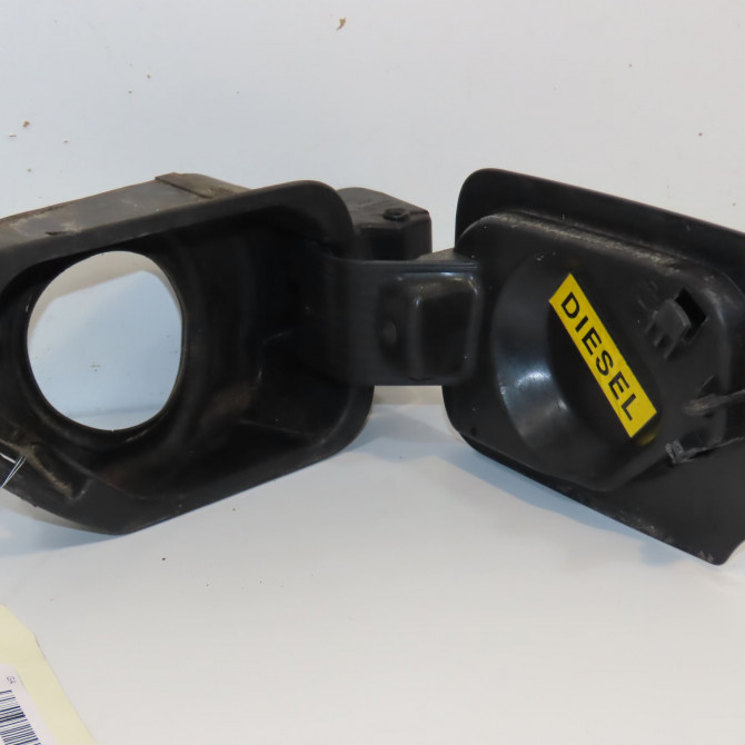 Volet de trappe carburant occasion PEUGEOT 407 Phase 1 04-2004->07-2008 1.6 HDI 16v 1517A6 2