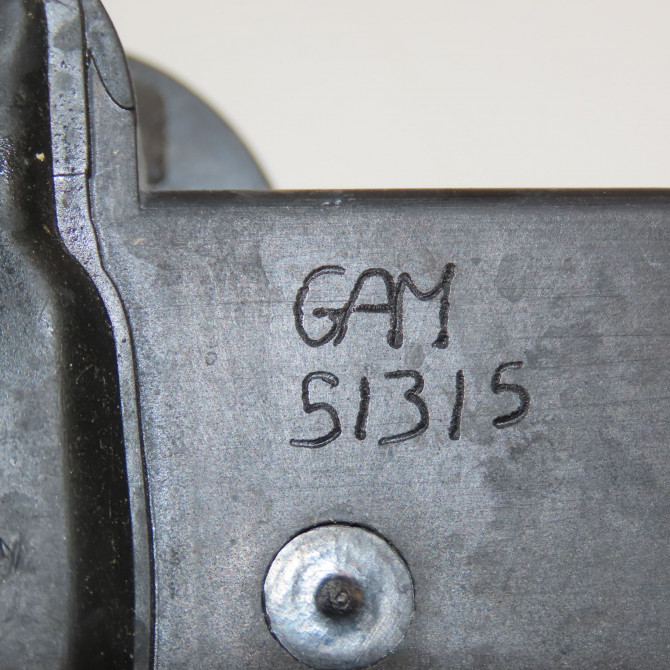 Volet de trappe carburant occasion PEUGEOT 407 Phase 1 04-2004->07-2008 1.6 HDI 16v 1517A6 3