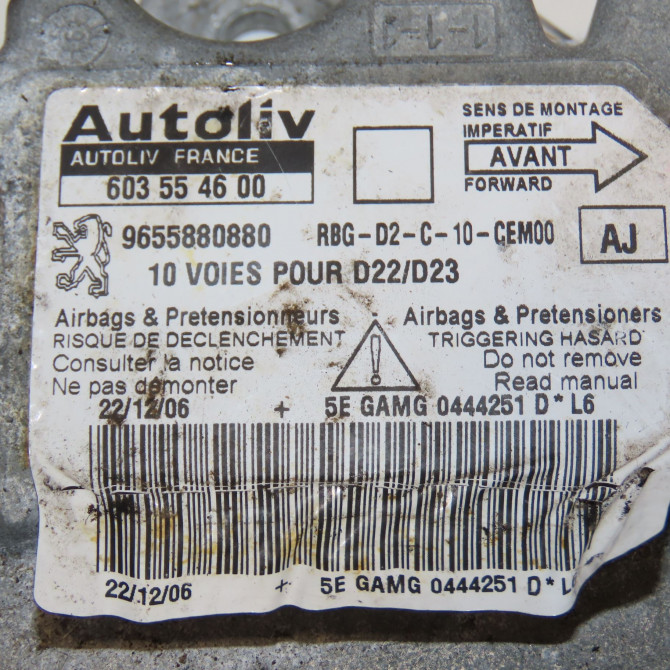 Boitier pyrotechnique occasion PEUGEOT 407 Phase 1 04-2004->07-2008 1.6 HDI 16v 6545HY 4