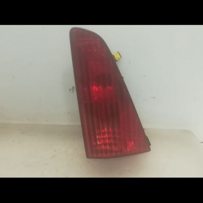 Feu arrière intérieur droit occasion PEUGEOT 607 Phase 1 11-1999->09-2004 3.0i V6 6351N2 1