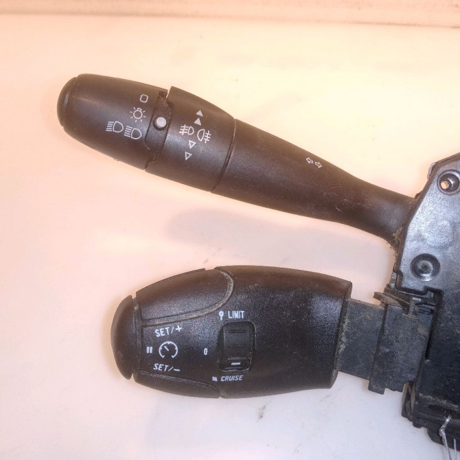 Bloc commodos occasion PEUGEOT PARTNER II Phase 2 05-2012->... 1.6 HDI 75ch 98062258XT 2